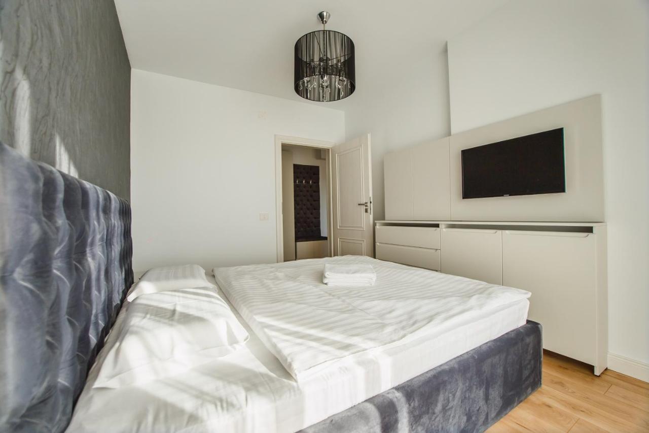 Fantastic Apartment At Prima Residence Oradea Exterior photo