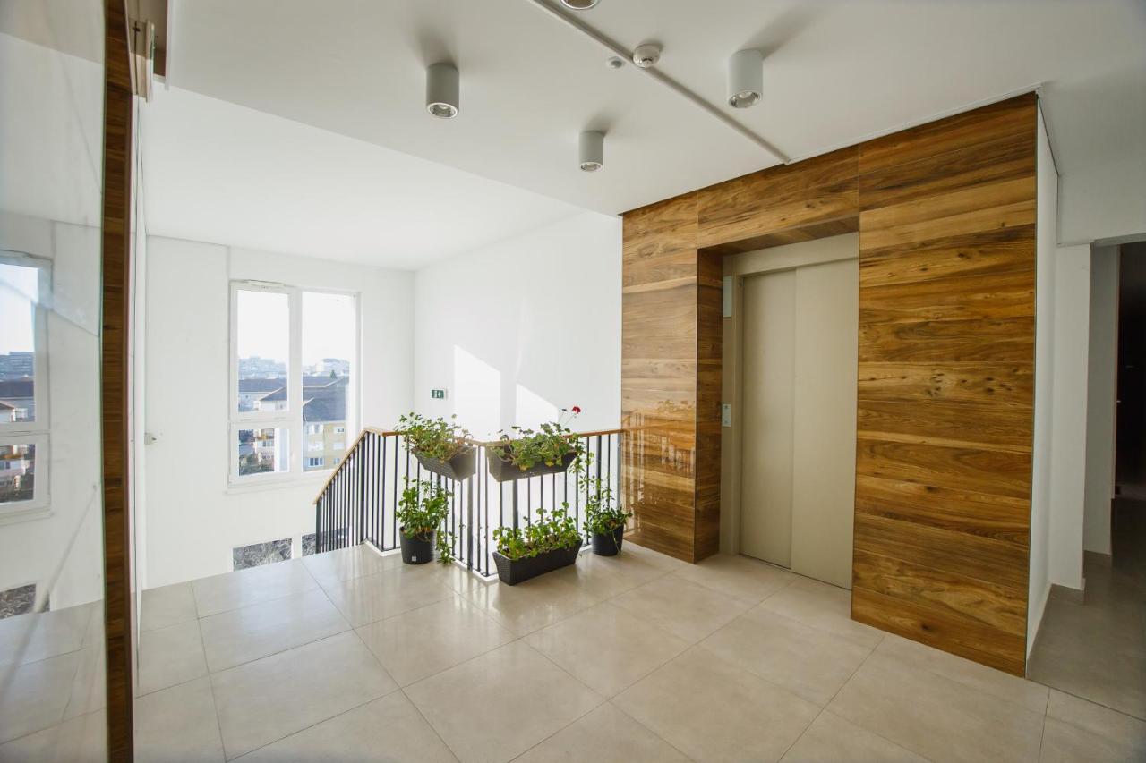 Fantastic Apartment At Prima Residence Oradea Exterior photo